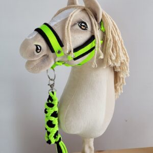 Zestaw do Hobby Horse: kantar A3 z czarnym futerkiem + uwiąz ze sznurka – neon-green/ czarny