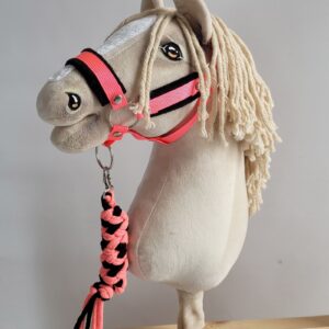 Zestaw do Hobby Horse: kantar A3 z czarnym futerkiem + uwiąz ze sznurka – neon-pink/ czarny